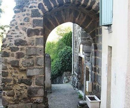 Apartamento Le Petit Séguret Le Puy-en-Velay Exterior foto