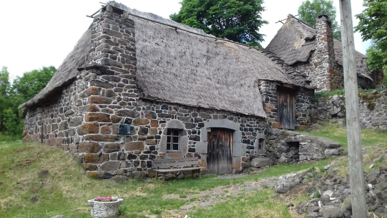 Apartamento Le Petit Séguret Le Puy-en-Velay Exterior foto